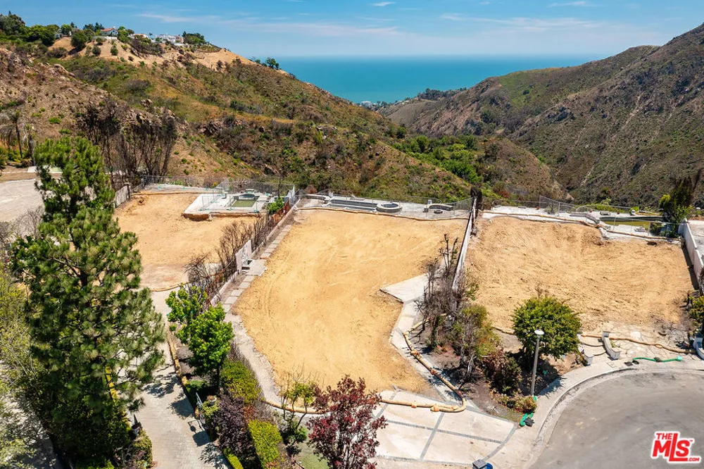 1120 Cumbre Alta Court Pacific Palisades, CA 90272