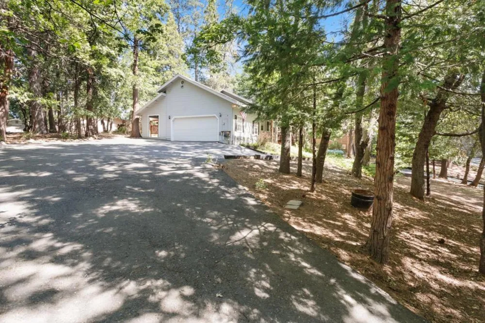 17256 Mount Elizabeth Drive Sonora, CA 95370