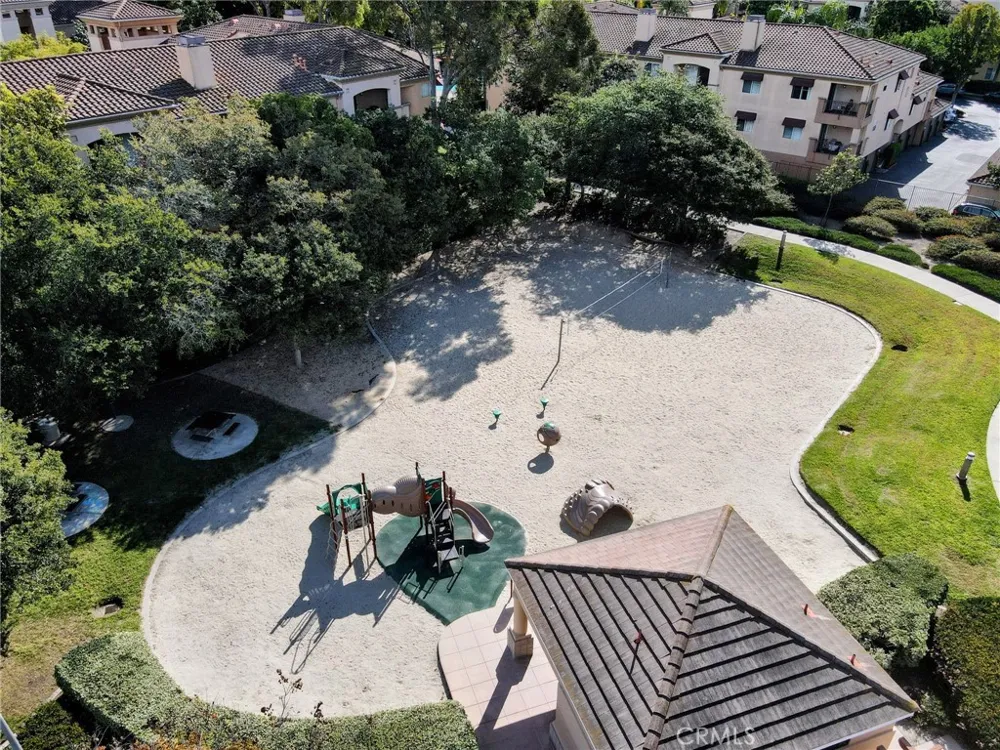 902 Solvay Aisle Irvine, CA 92606