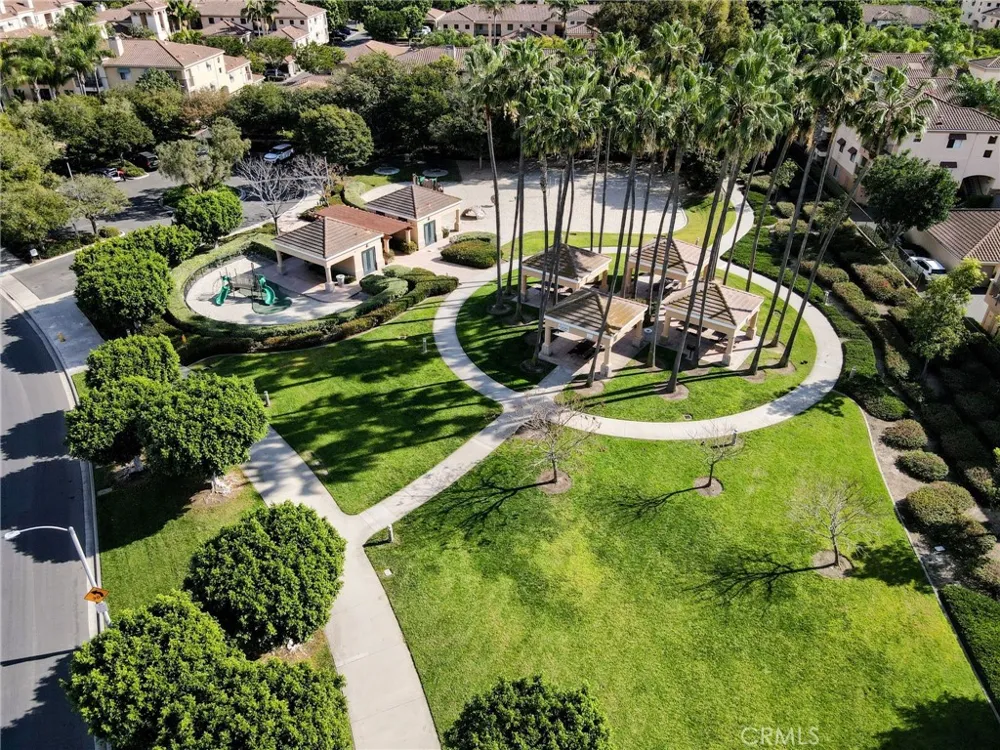 902 Solvay Aisle Irvine, CA 92606