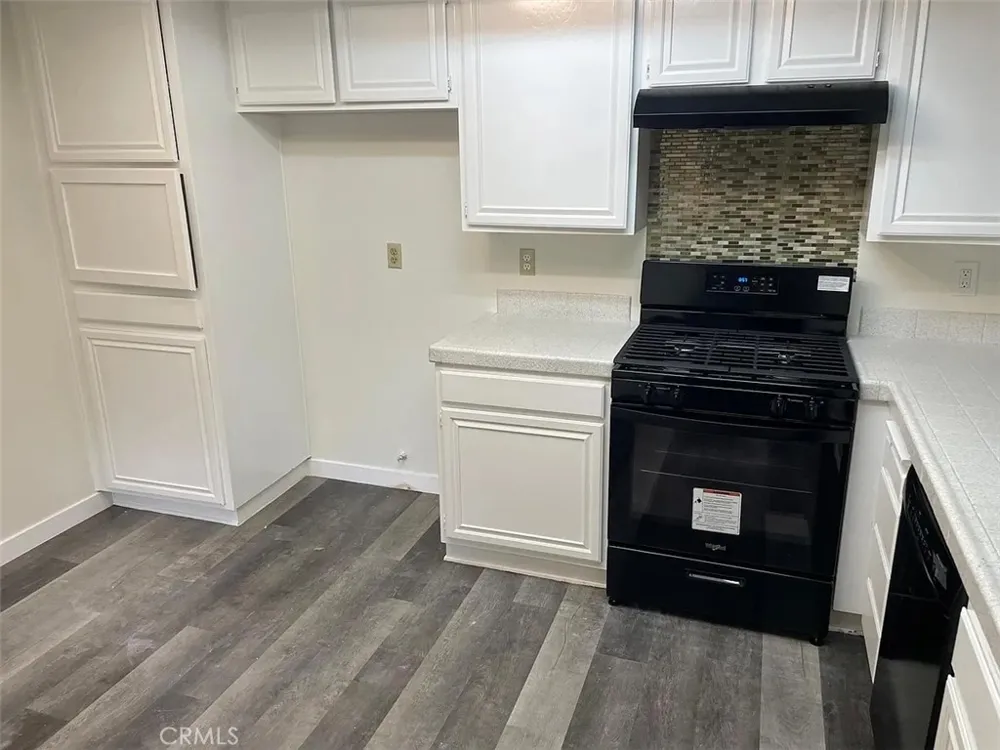 16255 Devonshire Street #57 Granada Hills, CA 91344