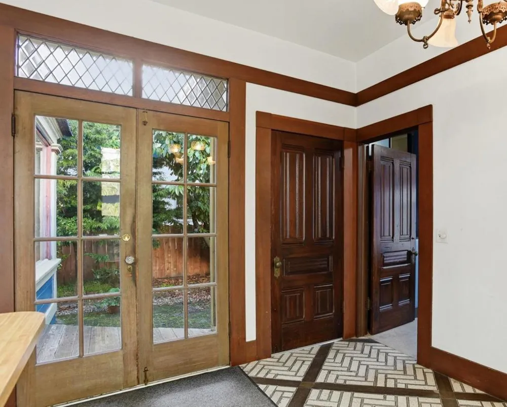 137 Elm Street San Mateo, CA 94401