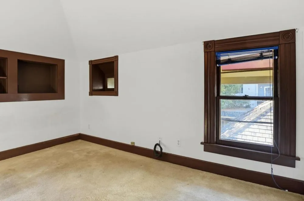 137 Elm Street San Mateo, CA 94401