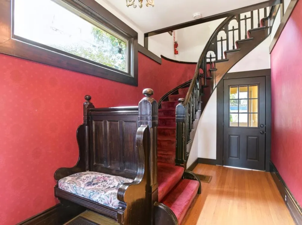 137 Elm Street San Mateo, CA 94401