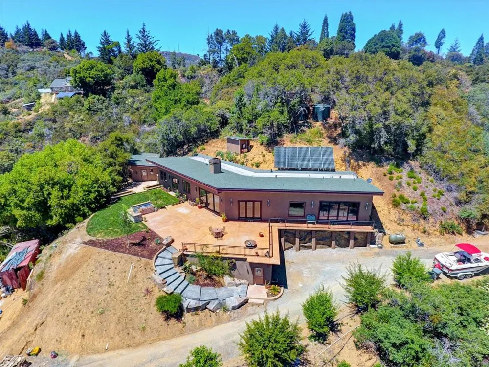 30005 Summit Road Los Gatos, CA 95033