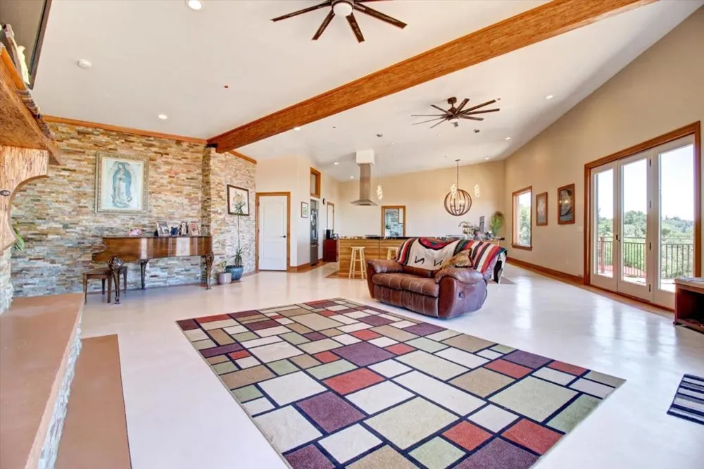 30005 Summit Road Los Gatos, CA 95033