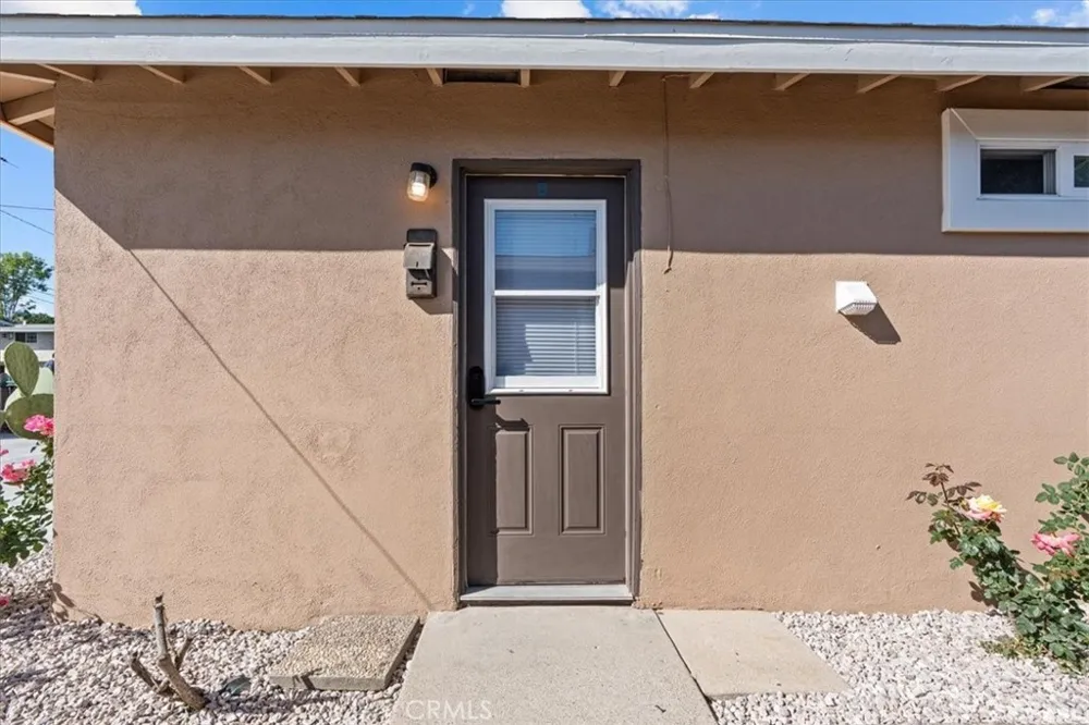 1095 Bonita Street #B Tustin, CA 92780