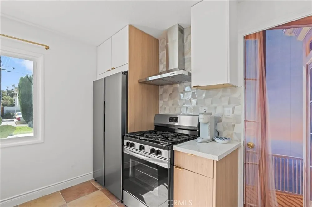 1095 Bonita Street #B Tustin, CA 92780