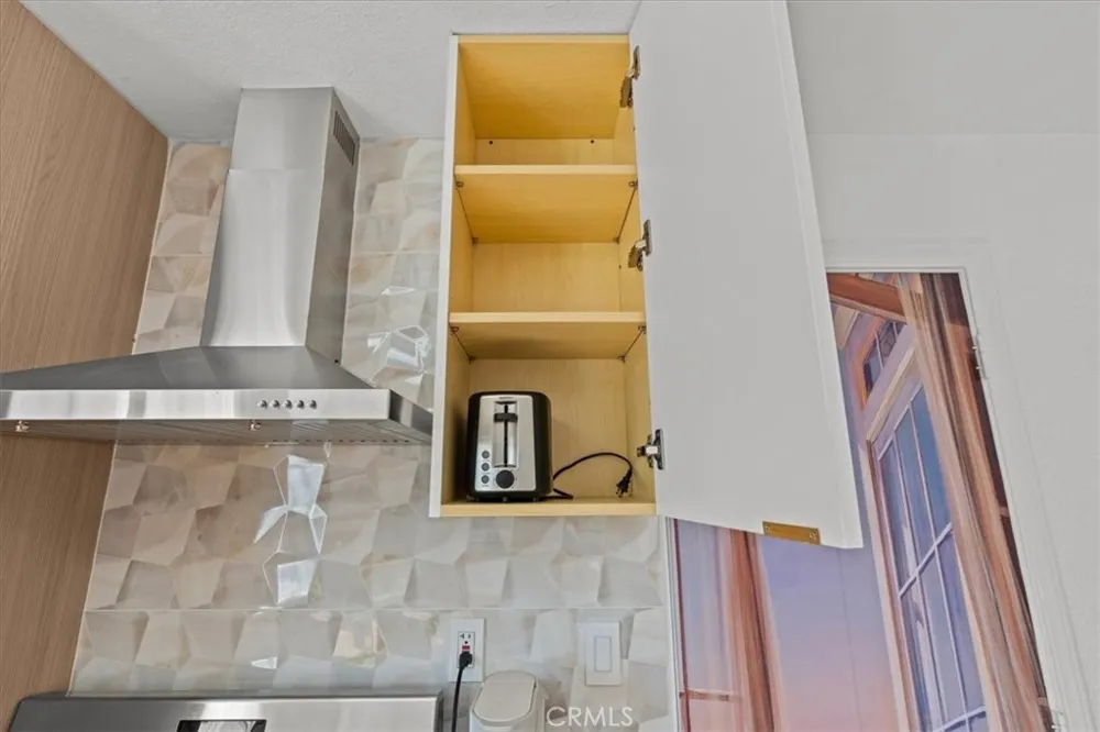 1095 Bonita Street #B Tustin, CA 92780