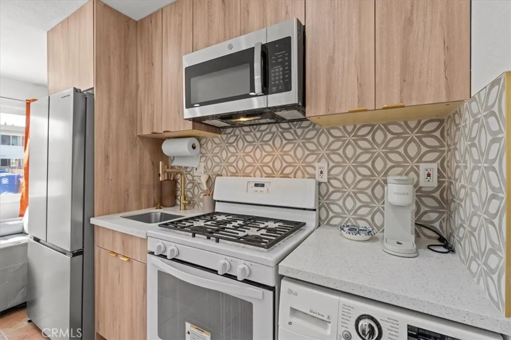 1095 Bonita Street #A Tustin, CA 92780