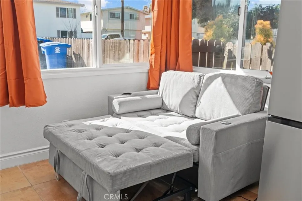 1095 Bonita Street #A Tustin, CA 92780