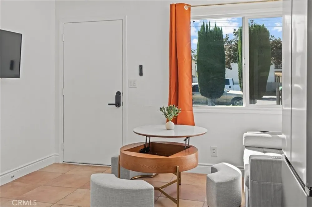 1095 Bonita Street #A Tustin, CA 92780
