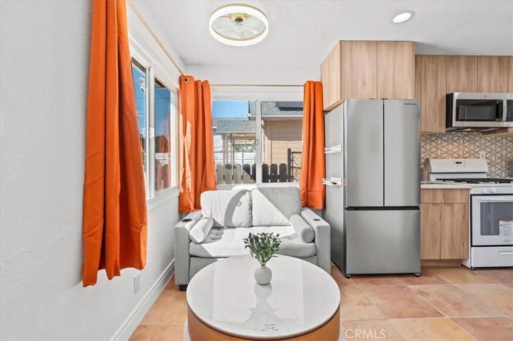 1095 Bonita Street #A Tustin, CA 92780