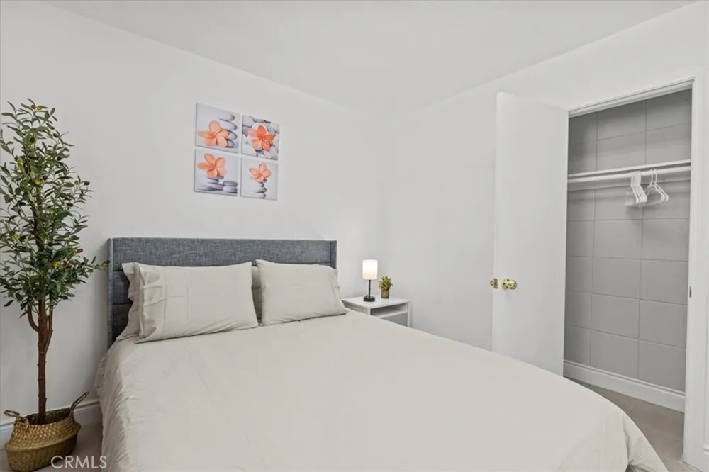 1095 Bonita Street #A Tustin, CA 92780