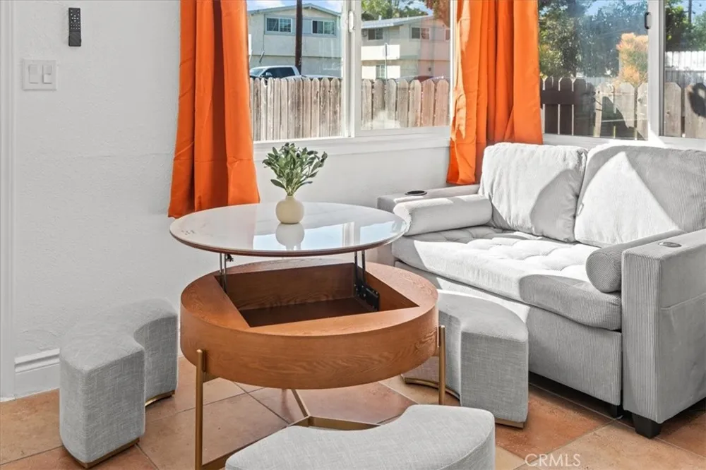 1095 Bonita Street #A Tustin, CA 92780