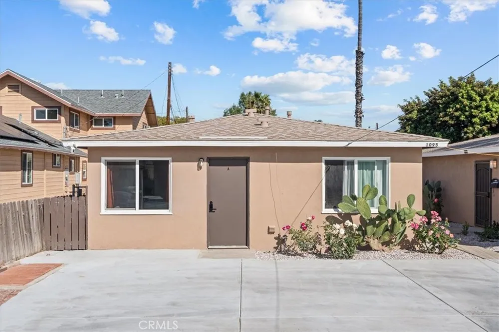 1095 Bonita Street #A Tustin, CA 92780