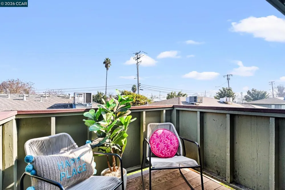 1133 Meadow Lane #106 Concord, CA 94520