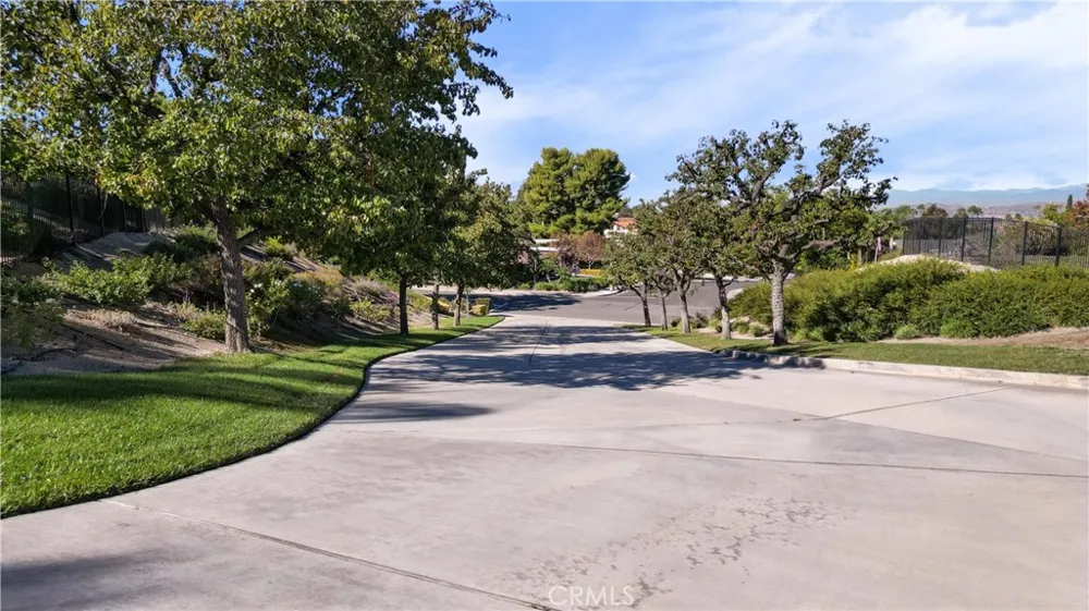 6204 Claridge Drive Riverside, CA 92506