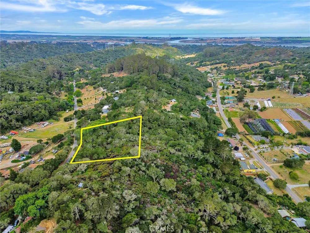 221 Tucker Road Royal Oaks, CA 95076