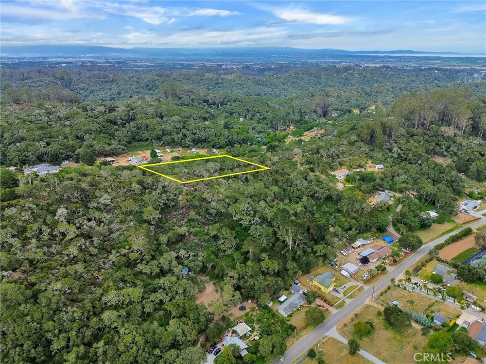 221 Tucker Road Royal Oaks, CA 95076