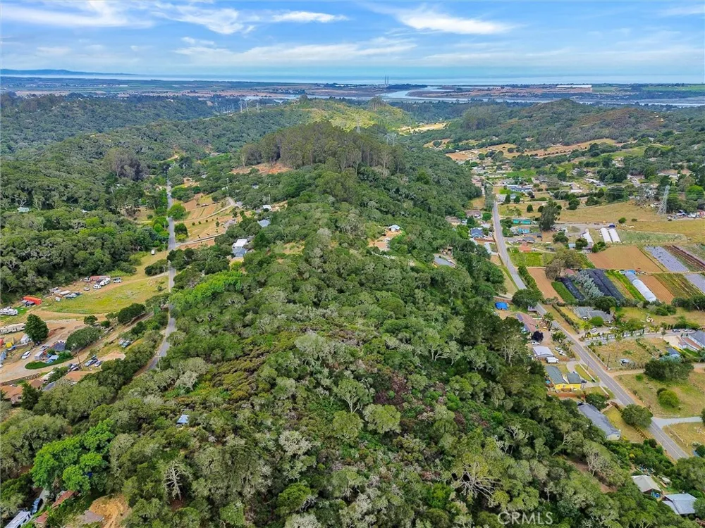 221 Tucker Road Royal Oaks, CA 95076