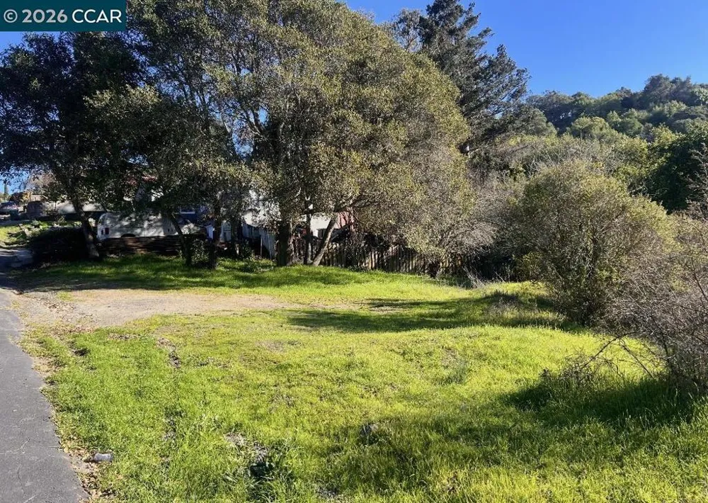 Sobrante Ave El Sobrante, CA 94803