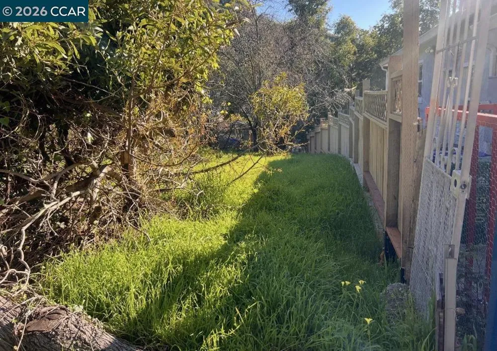 Sobrante Ave El Sobrante, CA 94803