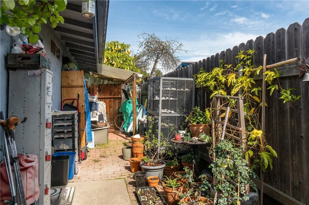 701 Los Osos Valley Los Osos, CA 93402