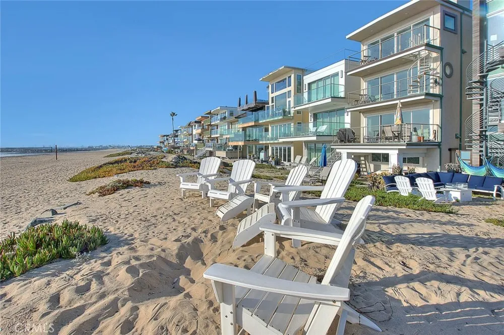 99 Surfside Surfside, CA 90743
