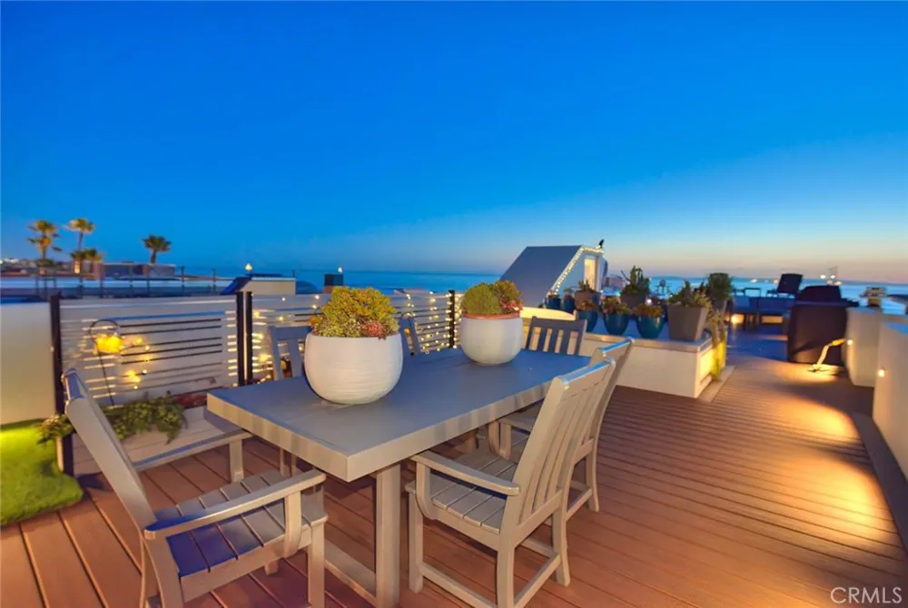 99 Surfside Surfside, CA 90743