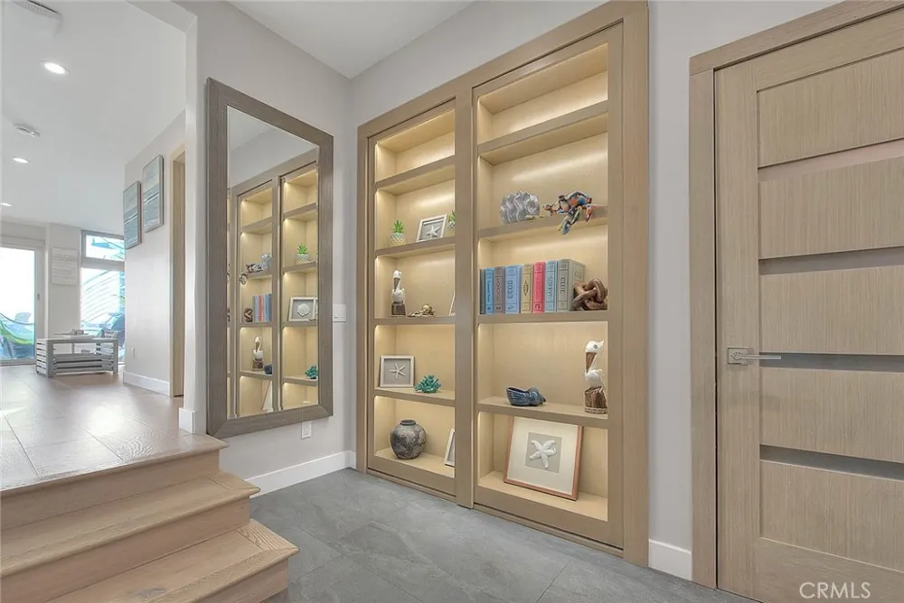 99 Surfside Surfside, CA 90743