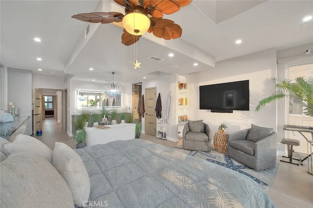 99 Surfside Surfside, CA 90743