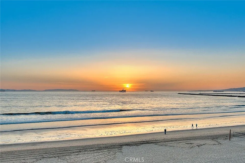 99 Surfside Surfside, CA 90743