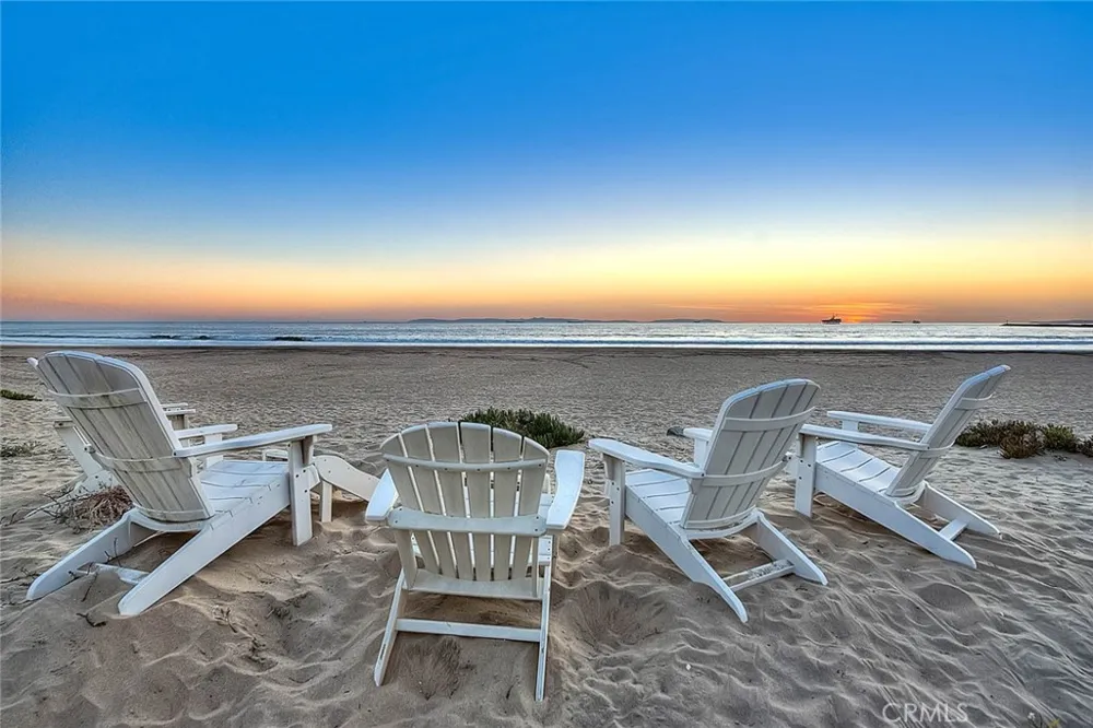 99 Surfside Surfside, CA 90743
