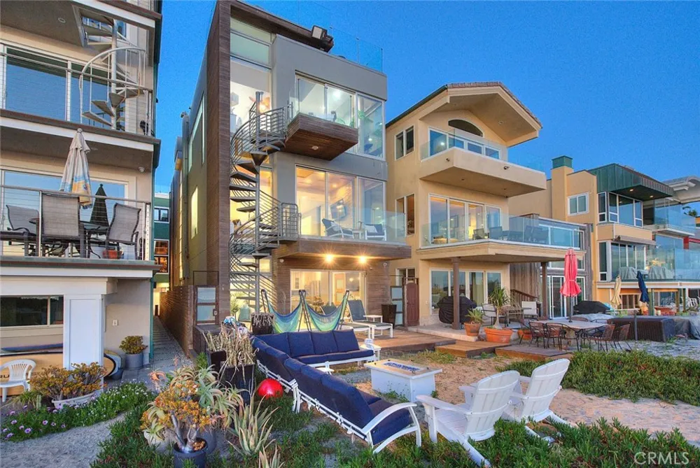 99 Surfside Surfside, CA 90743