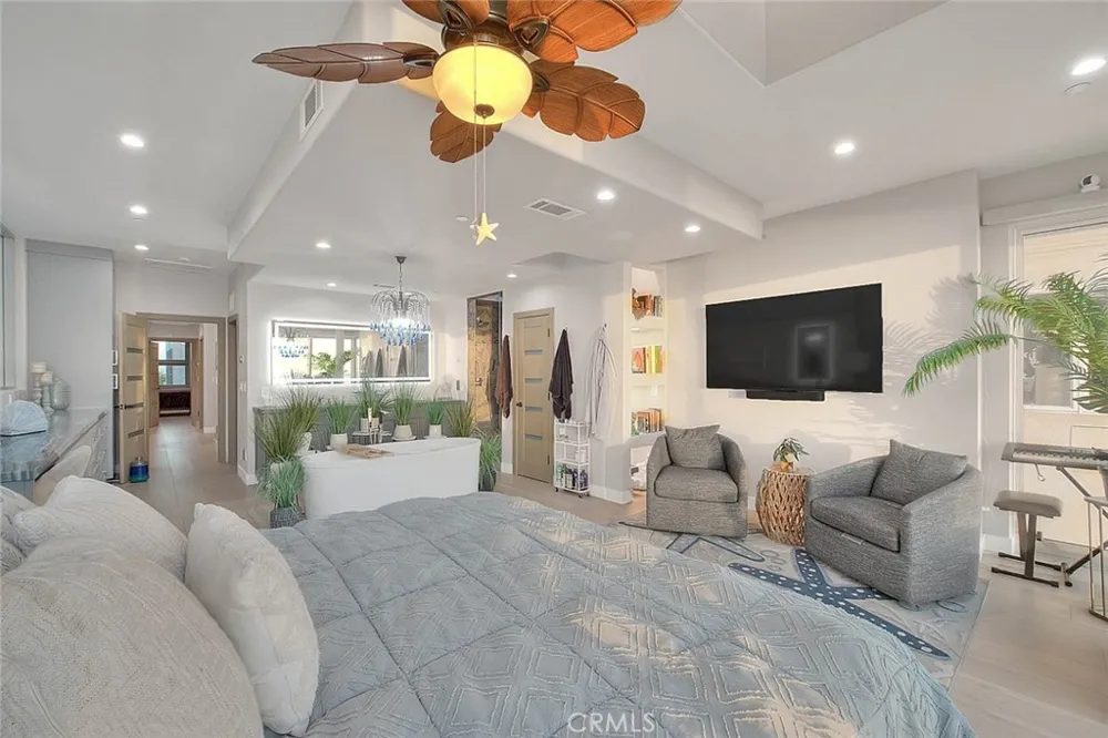 99 Surfside Surfside, CA 90743