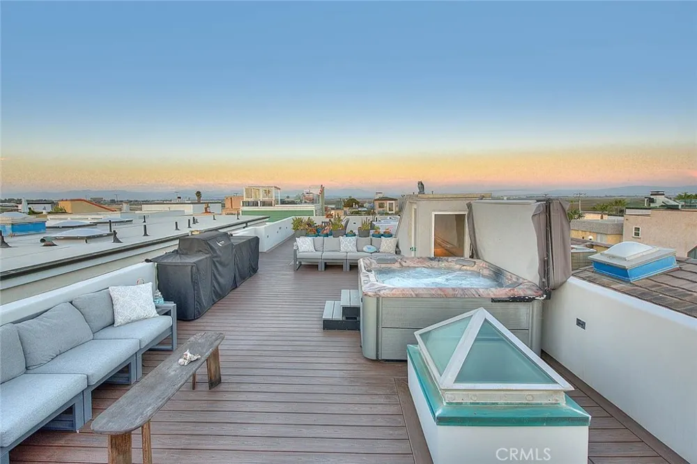 99 Surfside Surfside, CA 90743