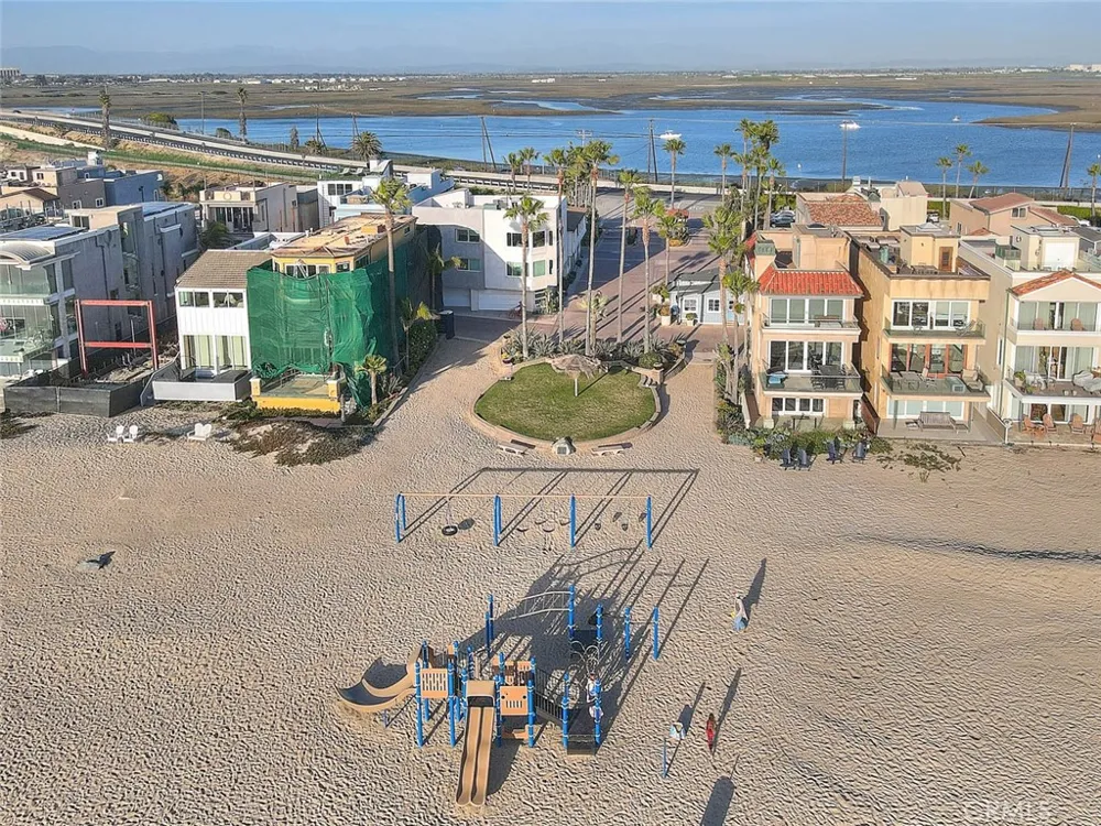 99 Surfside Surfside, CA 90743