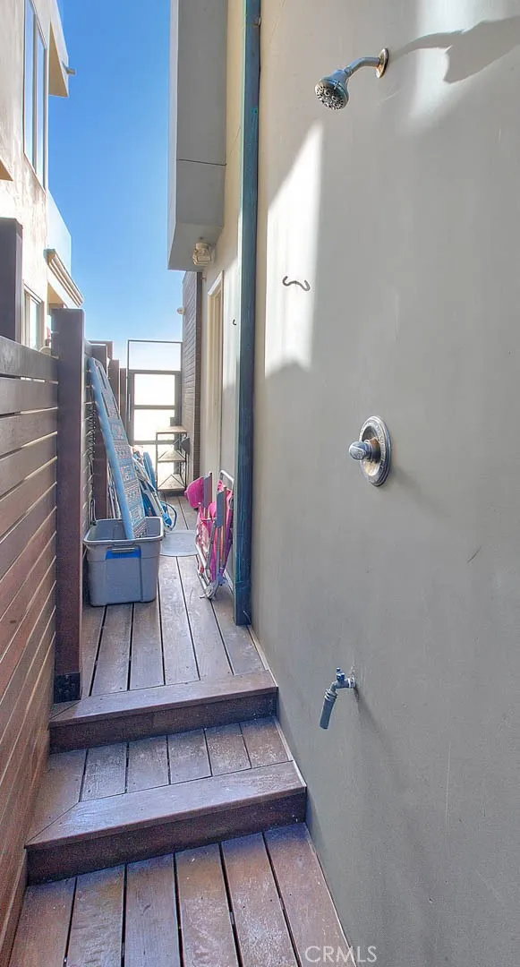 99 Surfside Surfside, CA 90743