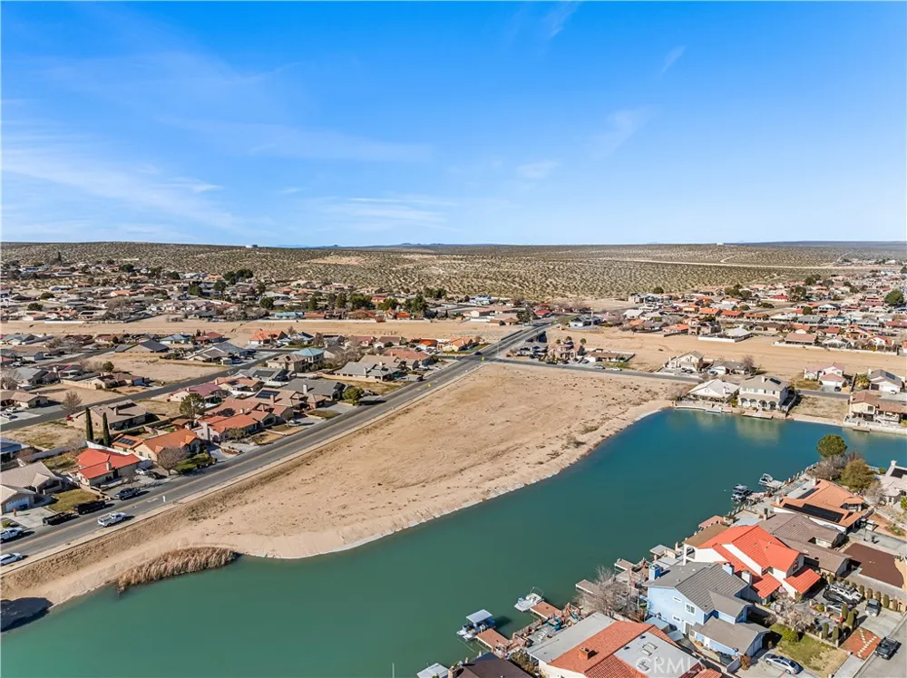 1 Silver Lake Parkway Helendale, CA 92342