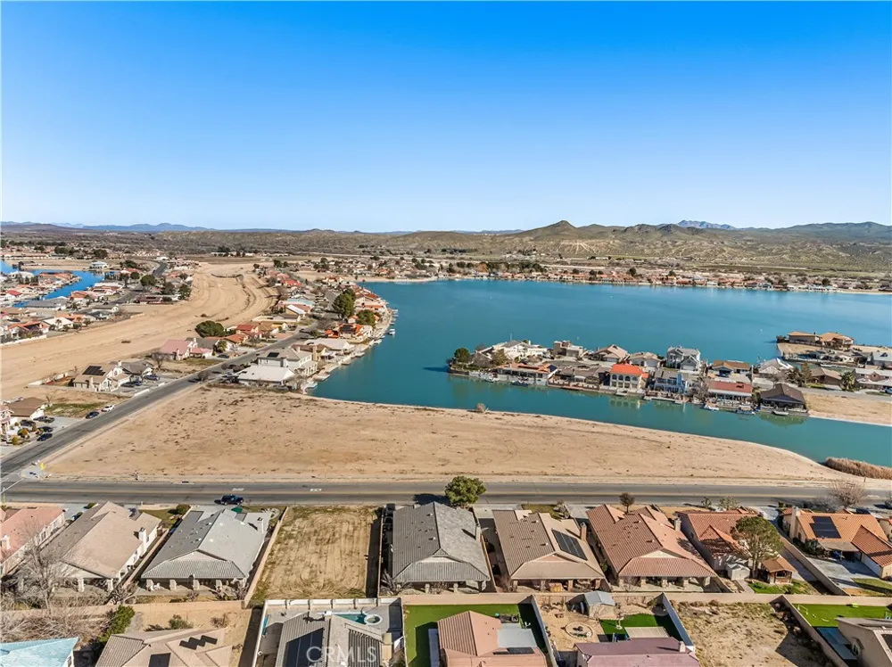 1 Silver Lake Parkway Helendale, CA 92342