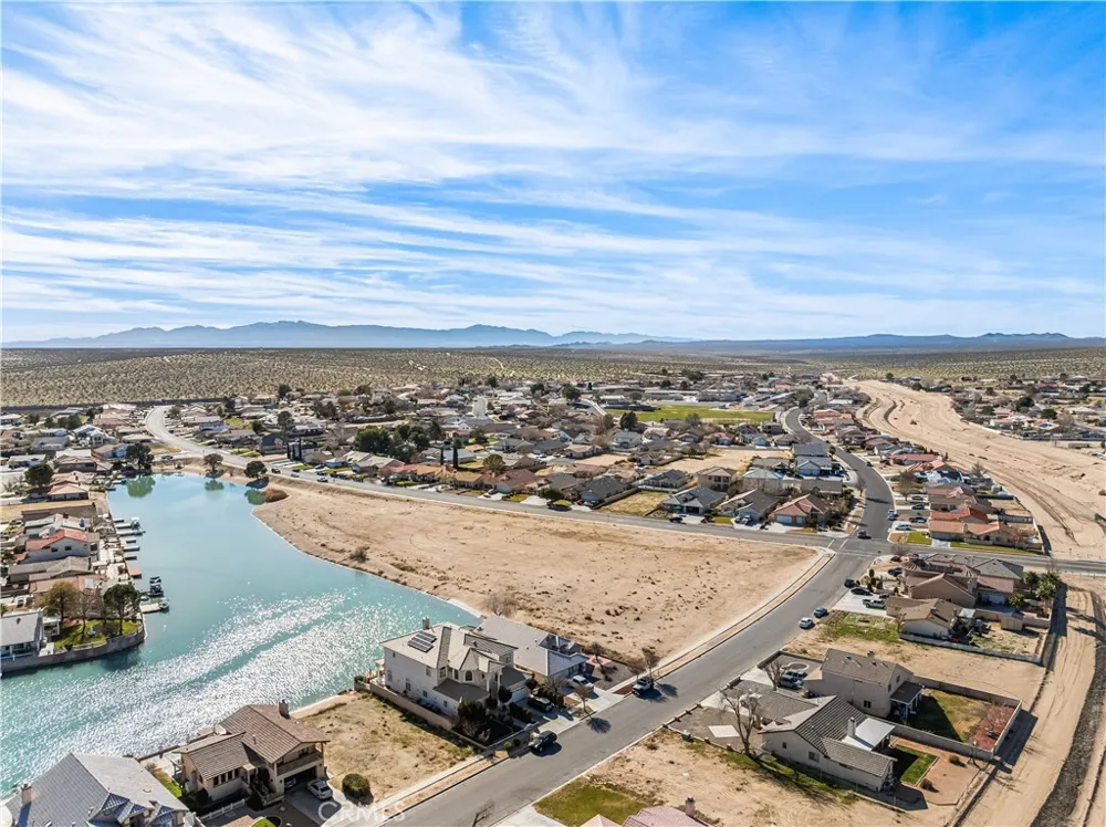 1 Silver Lake Parkway Helendale, CA 92342