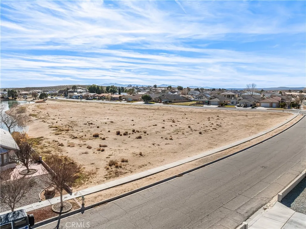 1 Silver Lake Parkway Helendale, CA 92342