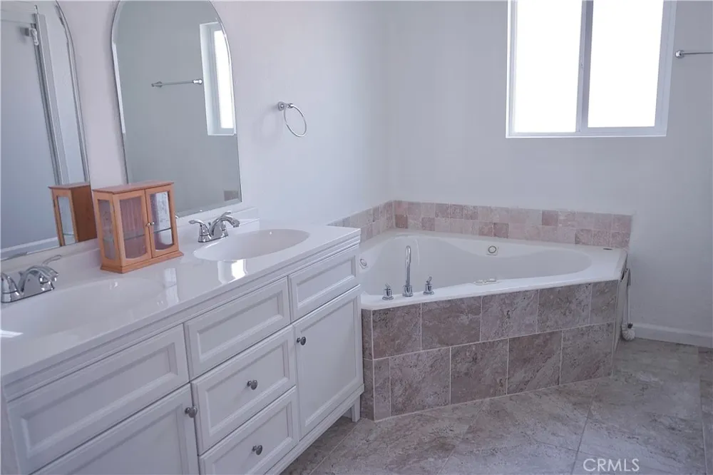 755 W Holguin Lancaster, CA 93534