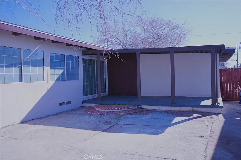 755 W Holguin Lancaster, CA 93534