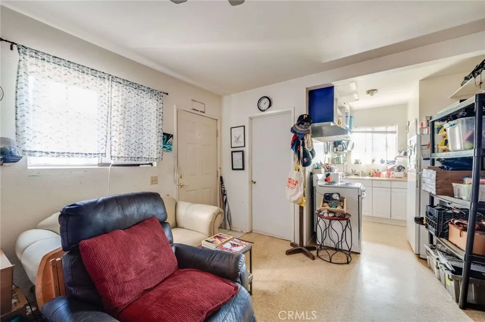 3215 Sherwood Avenue Alhambra, CA 91801