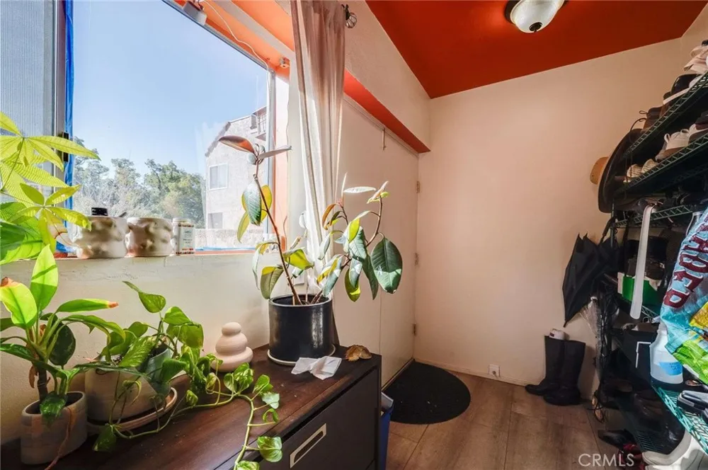 3215 Sherwood Avenue Alhambra, CA 91801