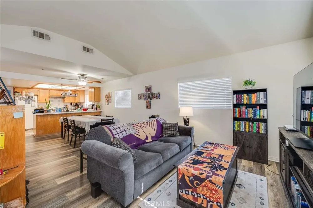 3215 Sherwood Avenue Alhambra, CA 91801