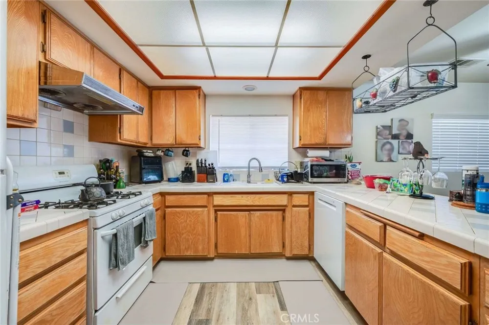 3215 Sherwood Avenue Alhambra, CA 91801