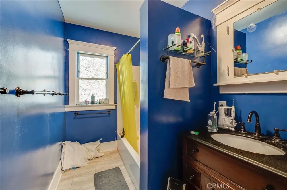 3215 Sherwood Avenue Alhambra, CA 91801